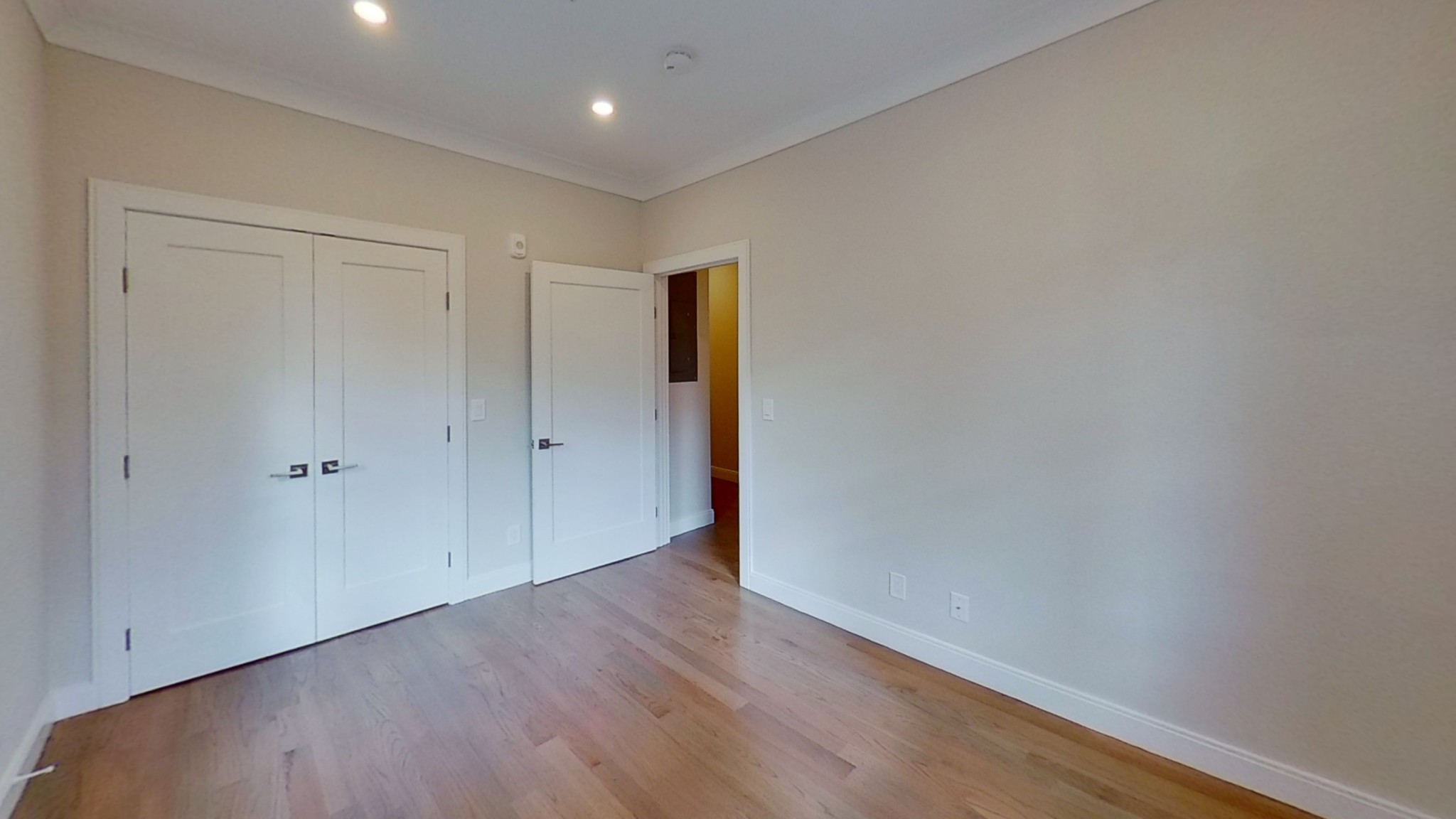 9 Mansfield, Allston