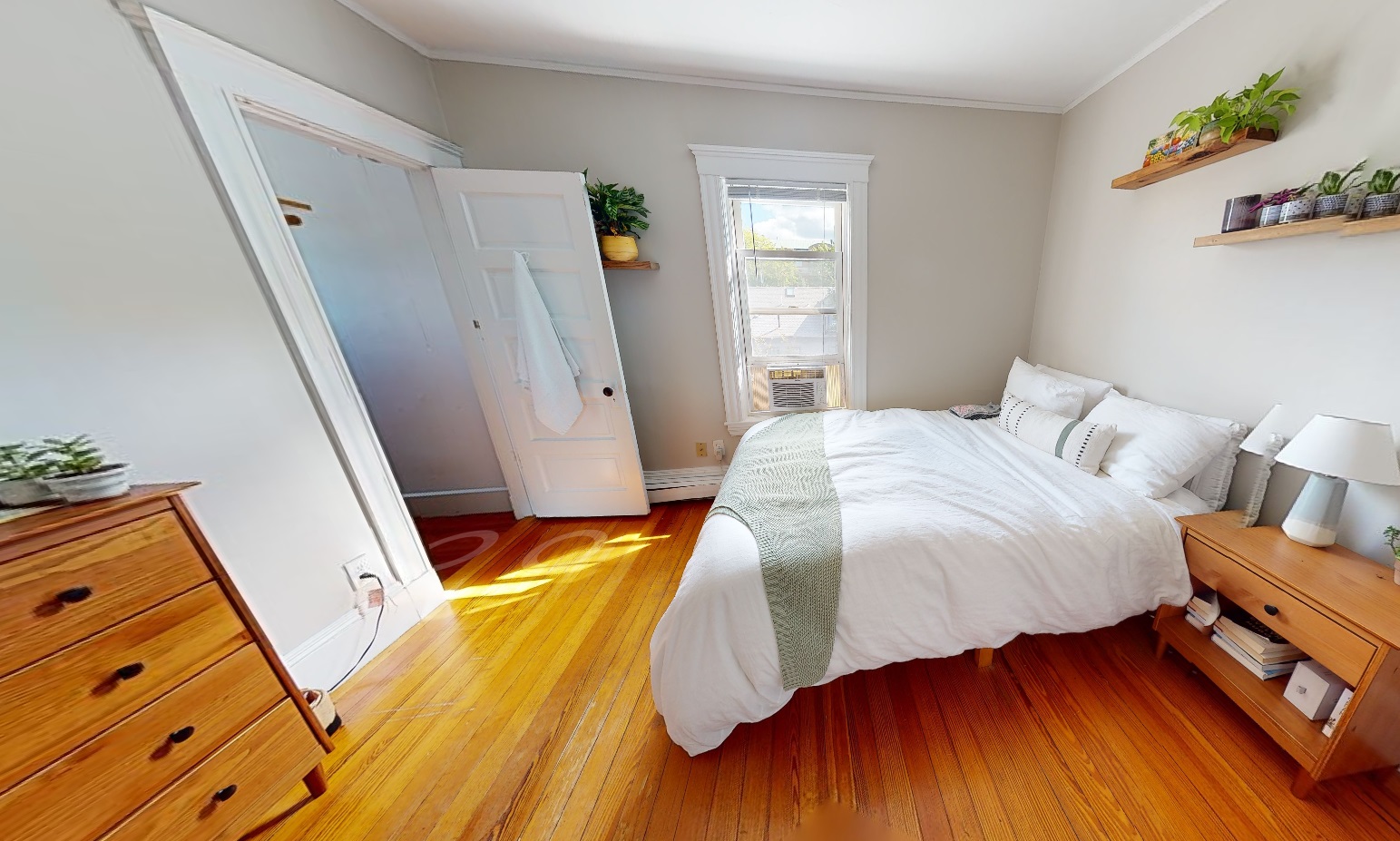 8 Chapman Pl, Harvard Square