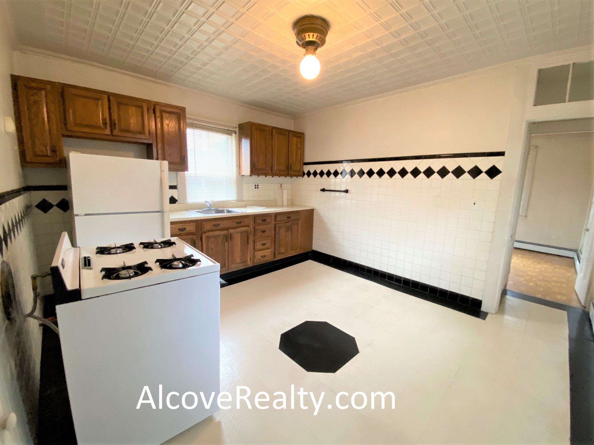 74 Otis St, East Cambridge