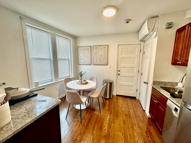 4 Garden Court St, North End