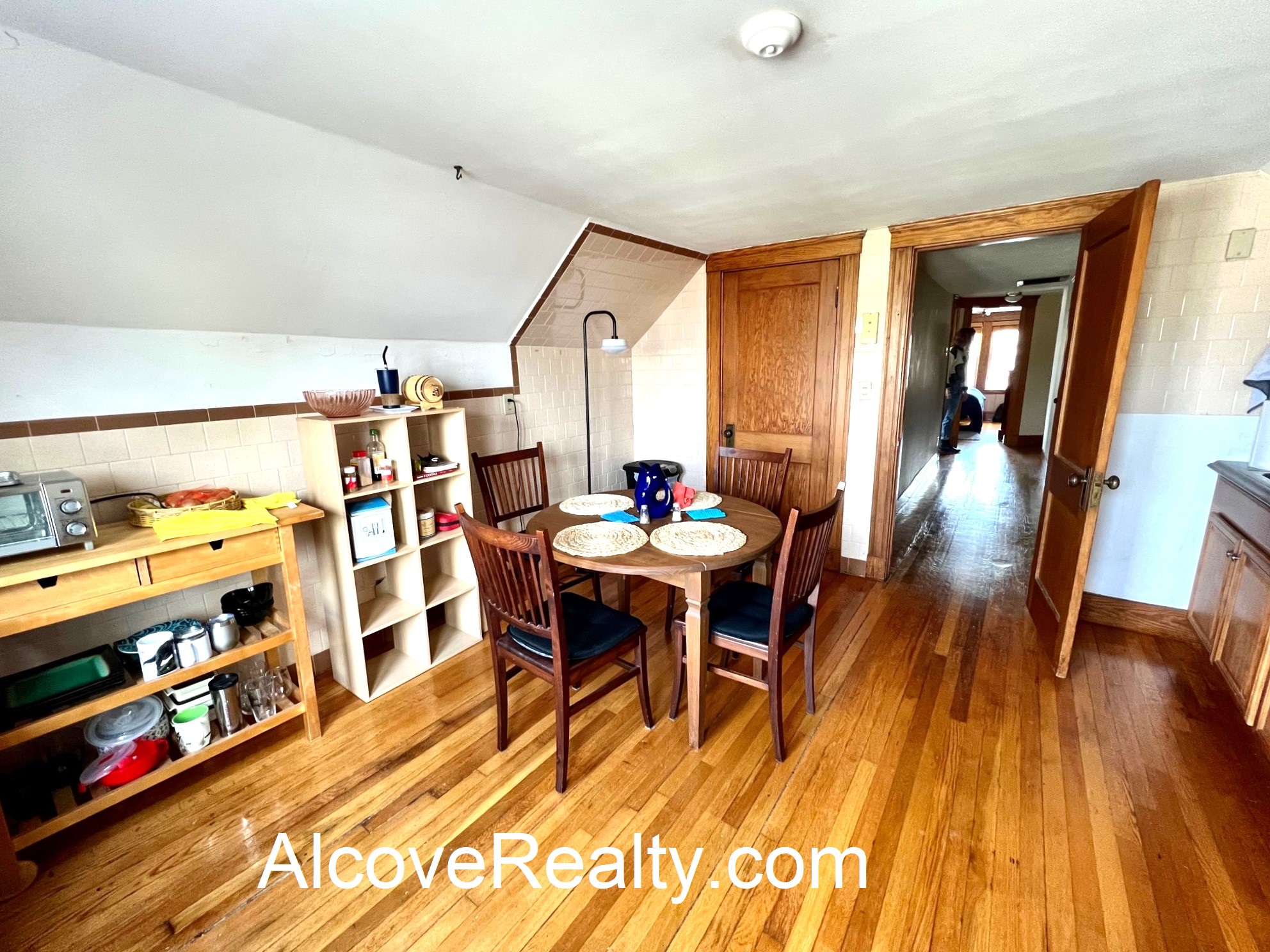 40 Alfred Rd, Arlington