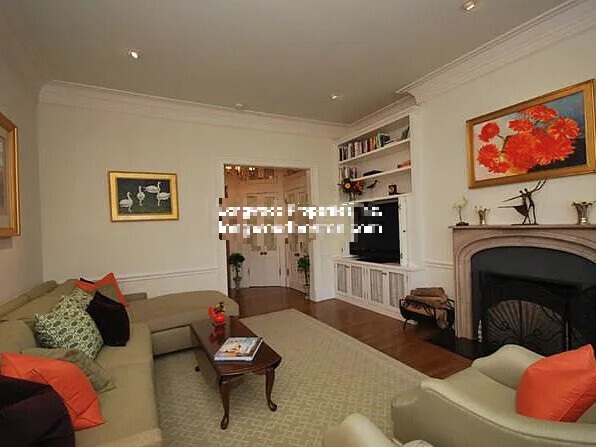 318 Commonwealth Ave, Back Bay