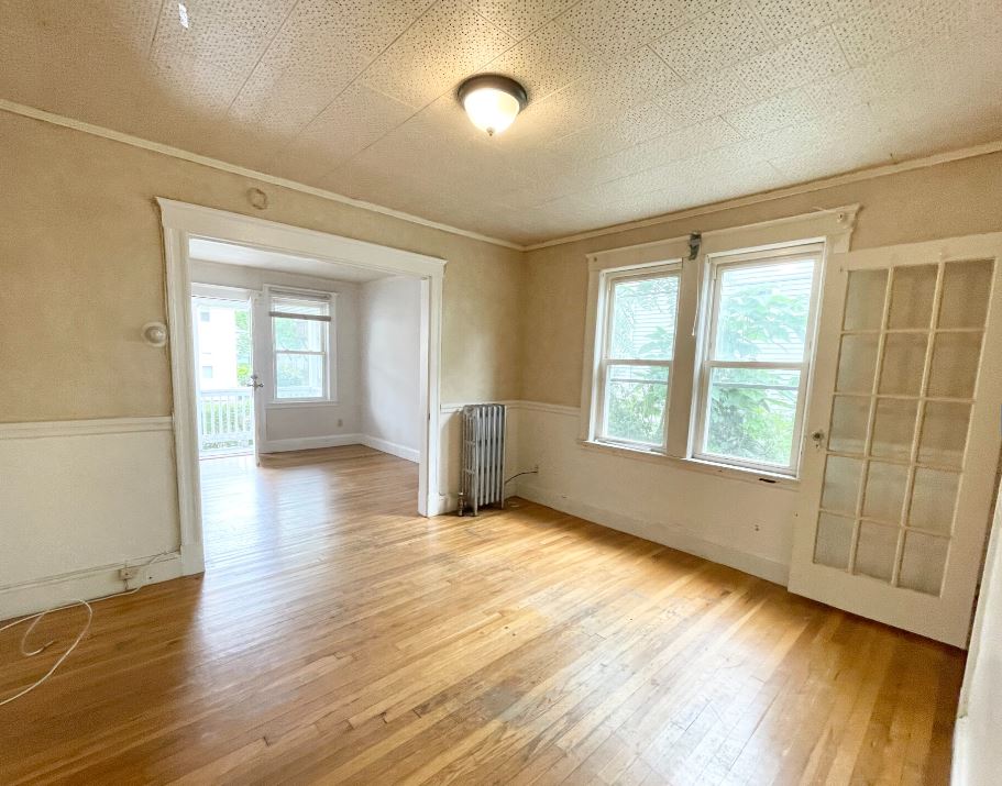 6 Mission St, Jamaica Plain