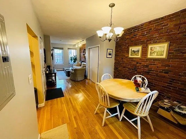 174 Salem St, North End