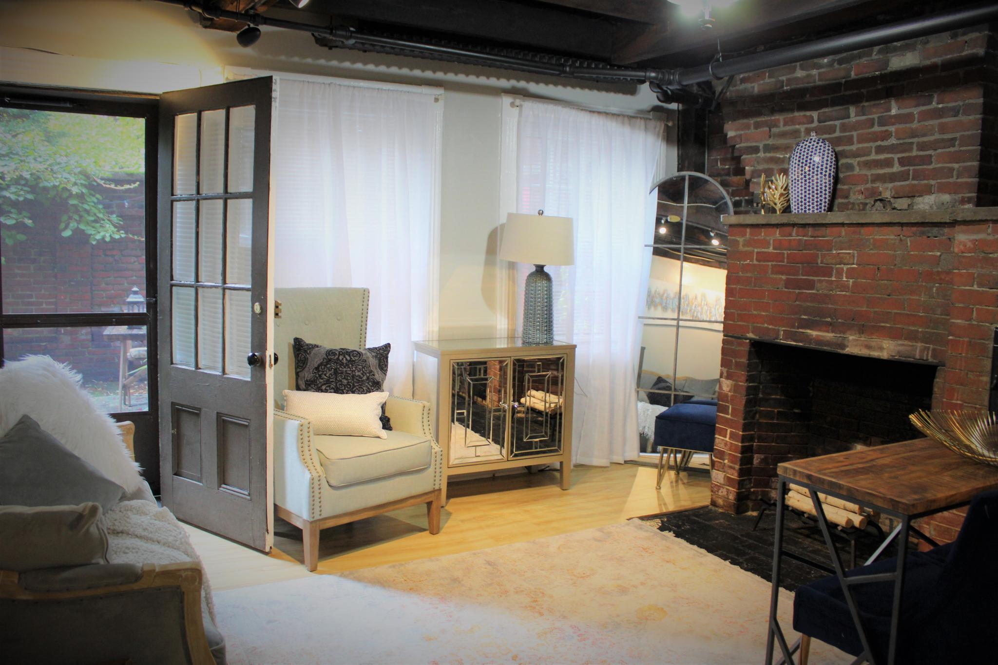 1 Champney Pl, Beacon Hill