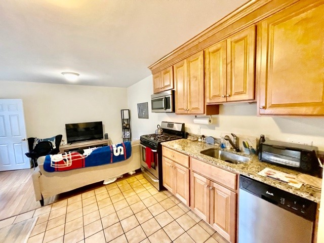 67 Salem St, North End