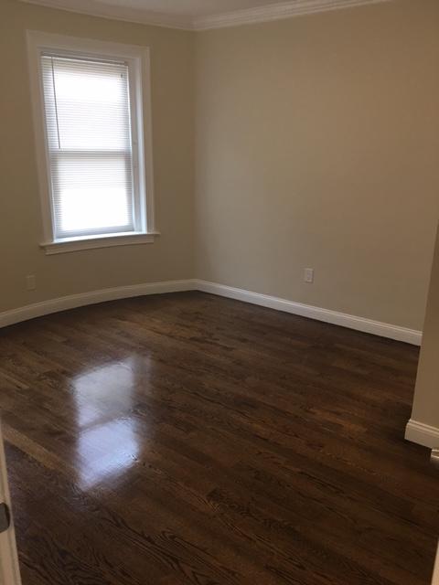 14 Townsend St, Roxbury