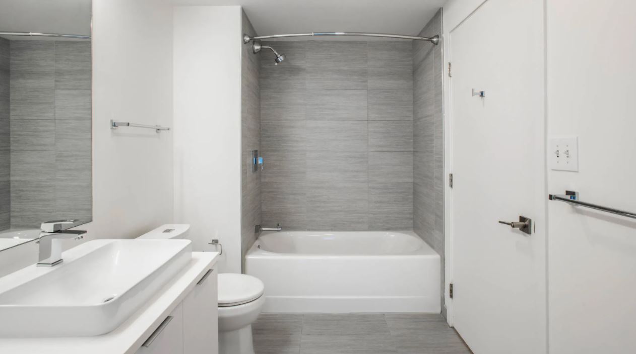 55 Traveler St, South End