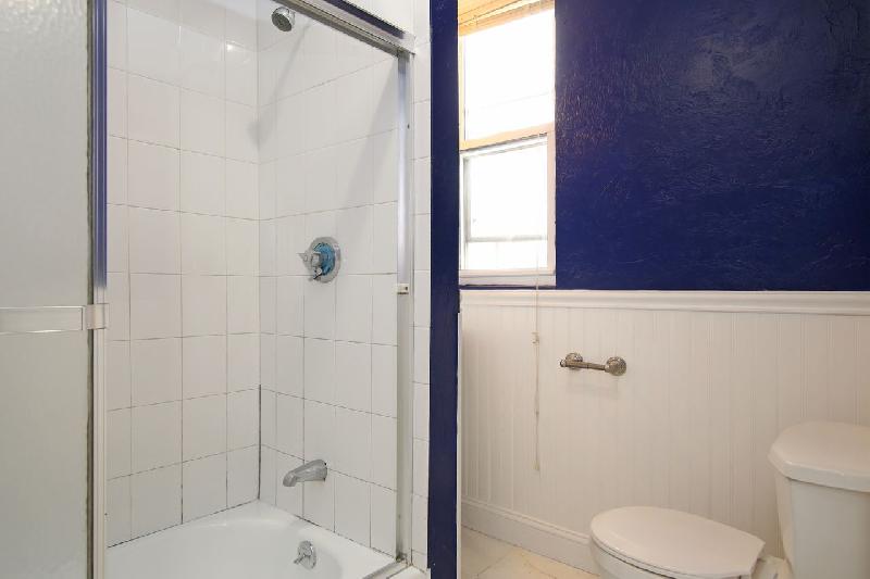 114 Everett St, East Boston