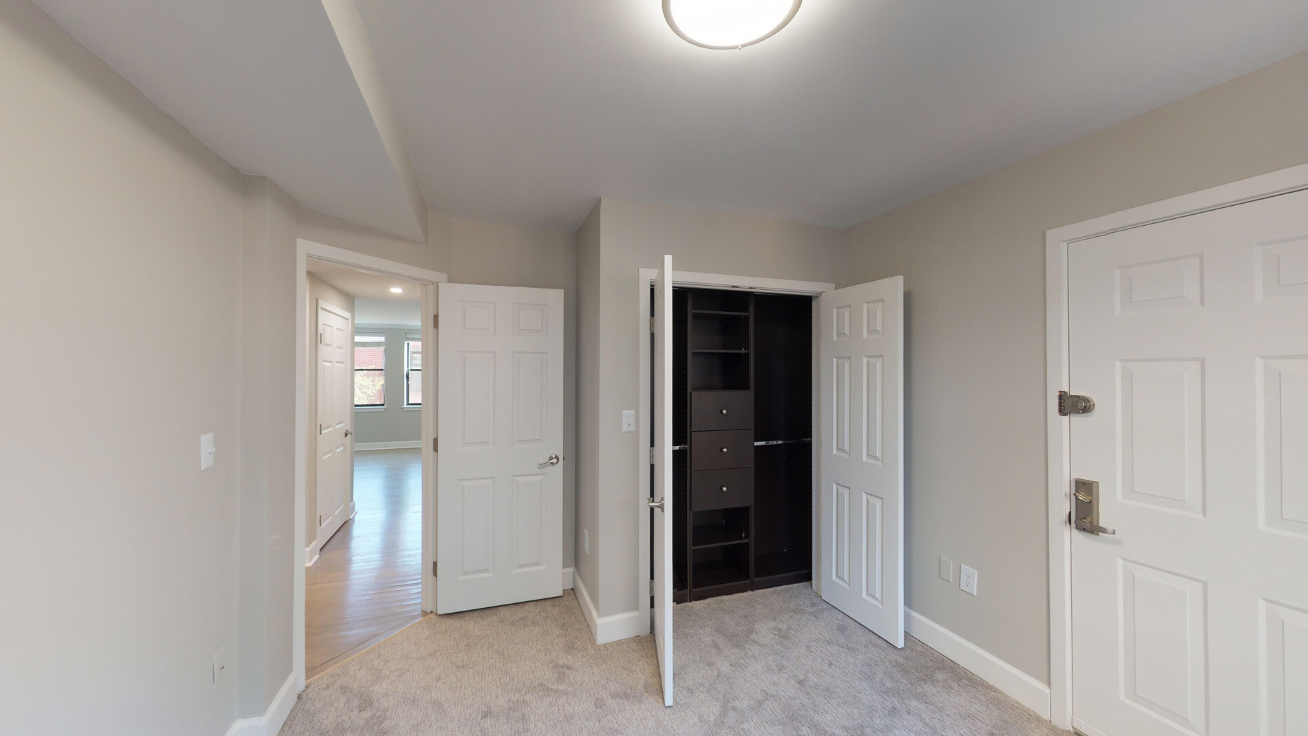 7 Harcourt, Back Bay