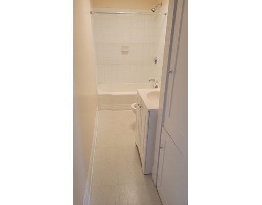 85 Oliver St, Malden