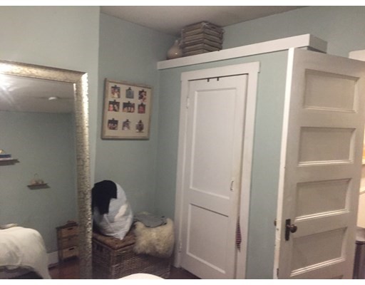 187 Saint Botolph St, Back Bay