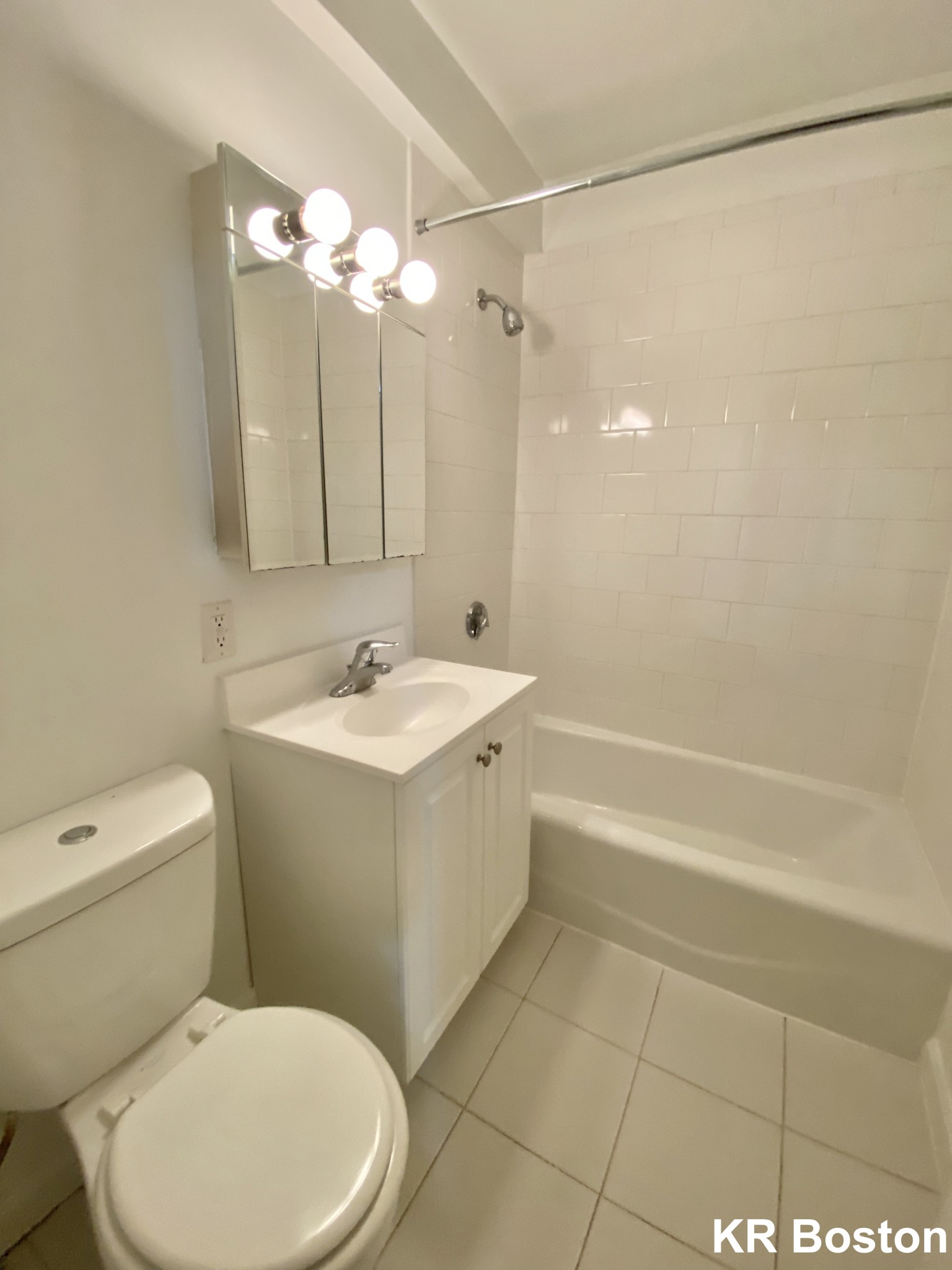 137 Mount Auburn, Harvard Square