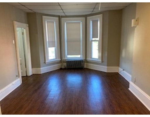 7 Winthrop St, Roxbury