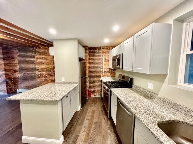 353 Hanover St, North End