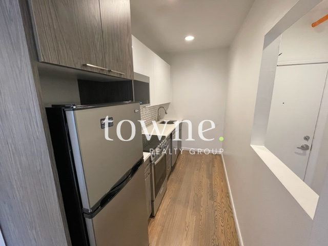 19 Peterborough St, Fenway