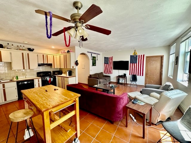 110 Salem St, North End