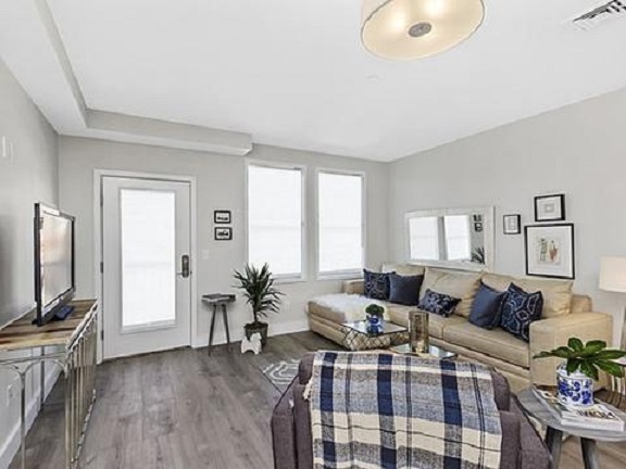 70 Bremen, East Boston