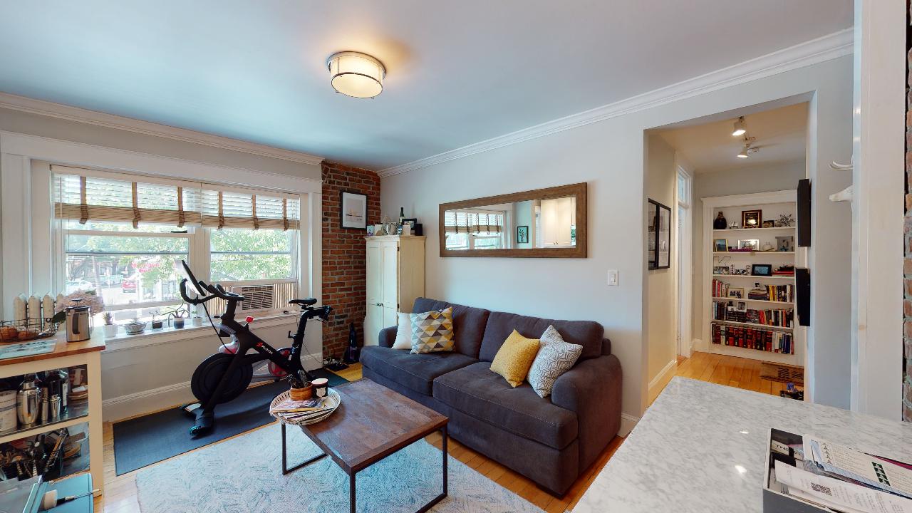 1925 Massachusetts Ave, Porter Square