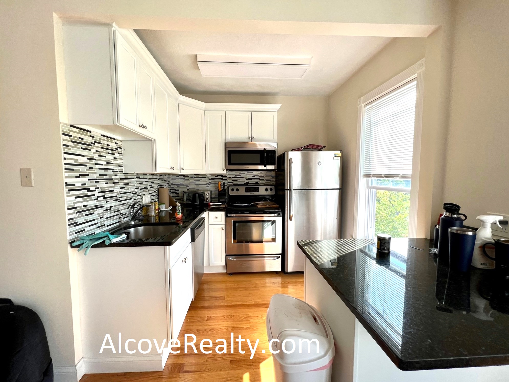 13 Vinal Ave, Union Square