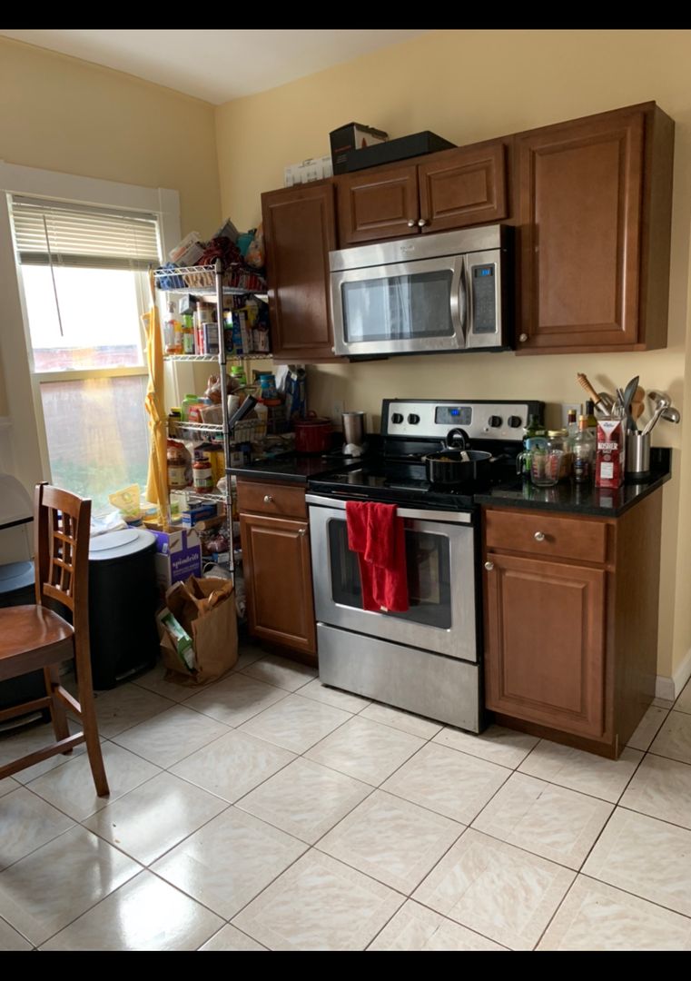 121 Liberty Rd, Davis Square