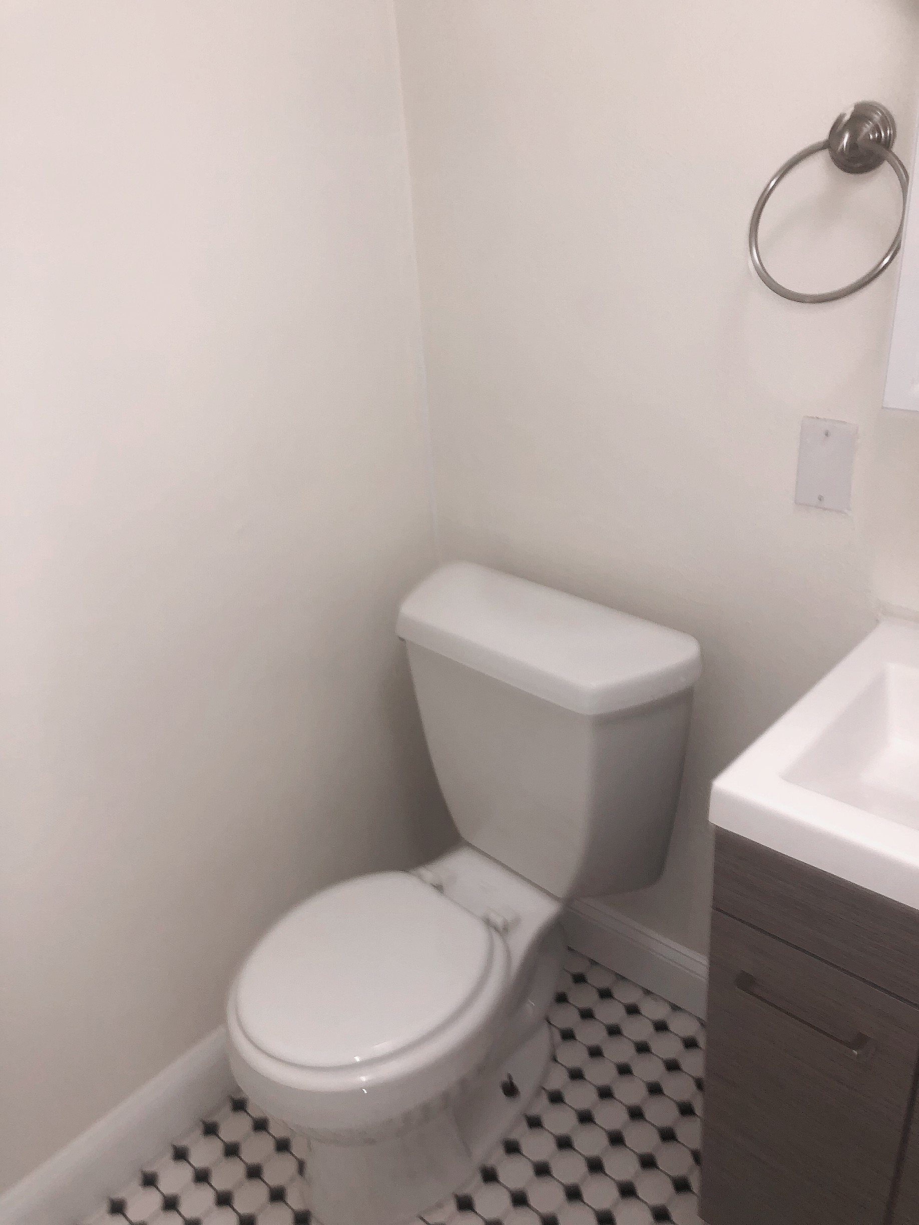 6 Alberta Ter, Cambridgeport