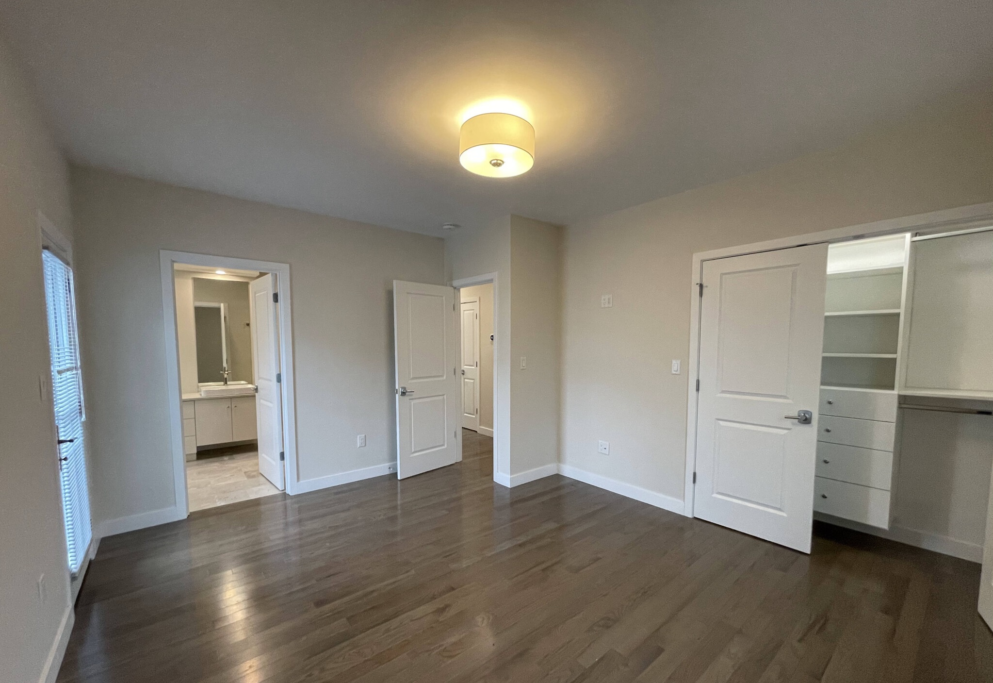 10 Emerson St, Ward Two