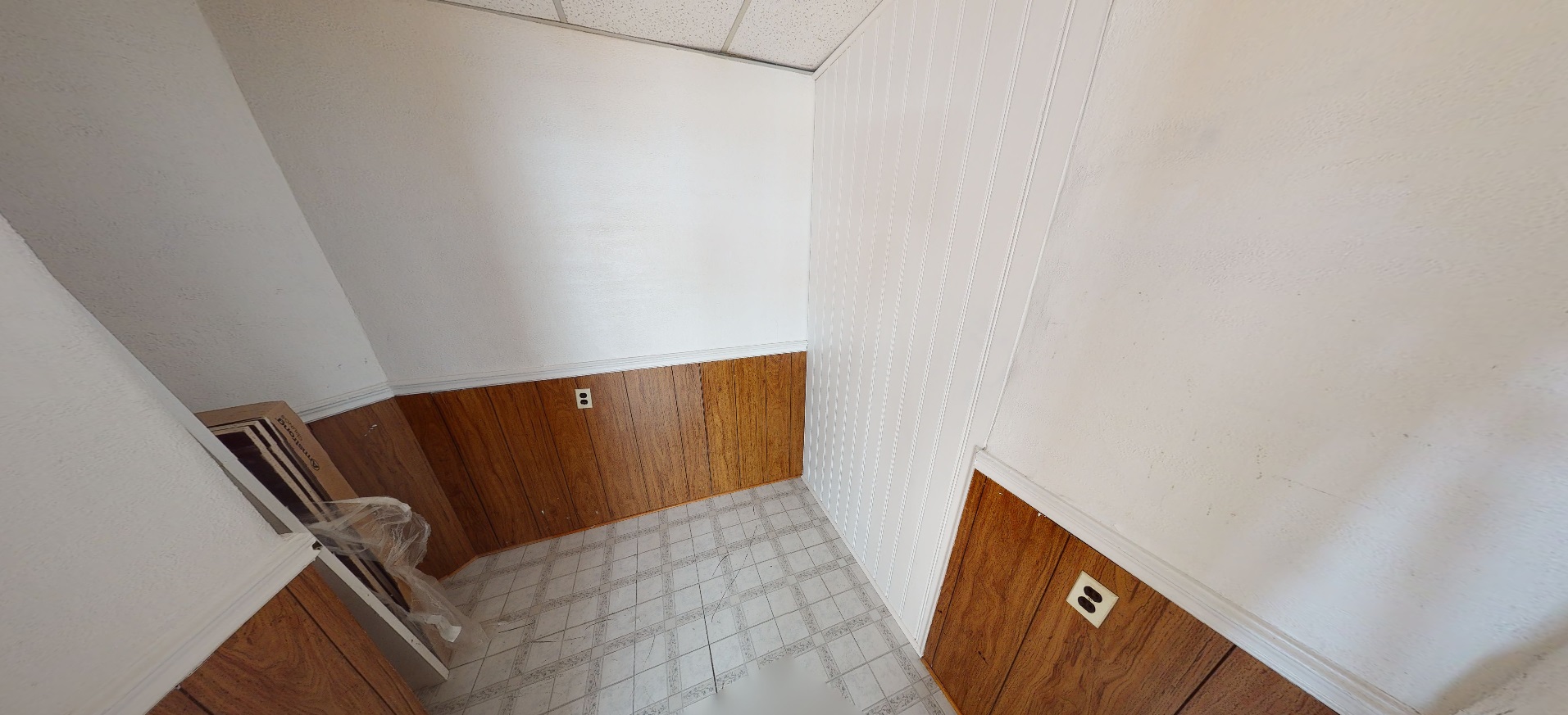 12 Pleasant St, Central Square