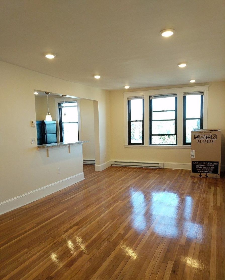 379 Broadway, Winter Hill