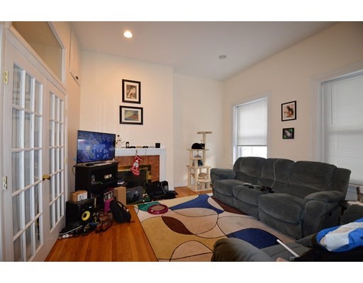 1689 Beacon St, Beaconsfield