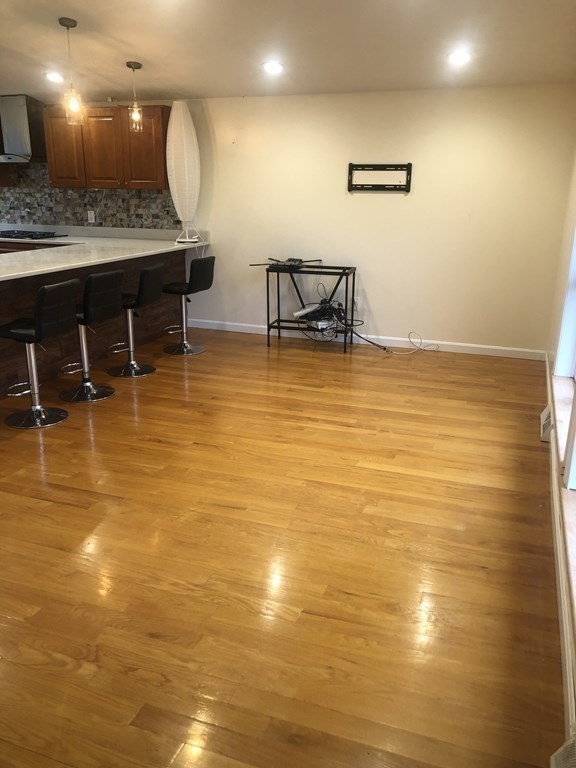 61 Esty Farm Rd, Newton