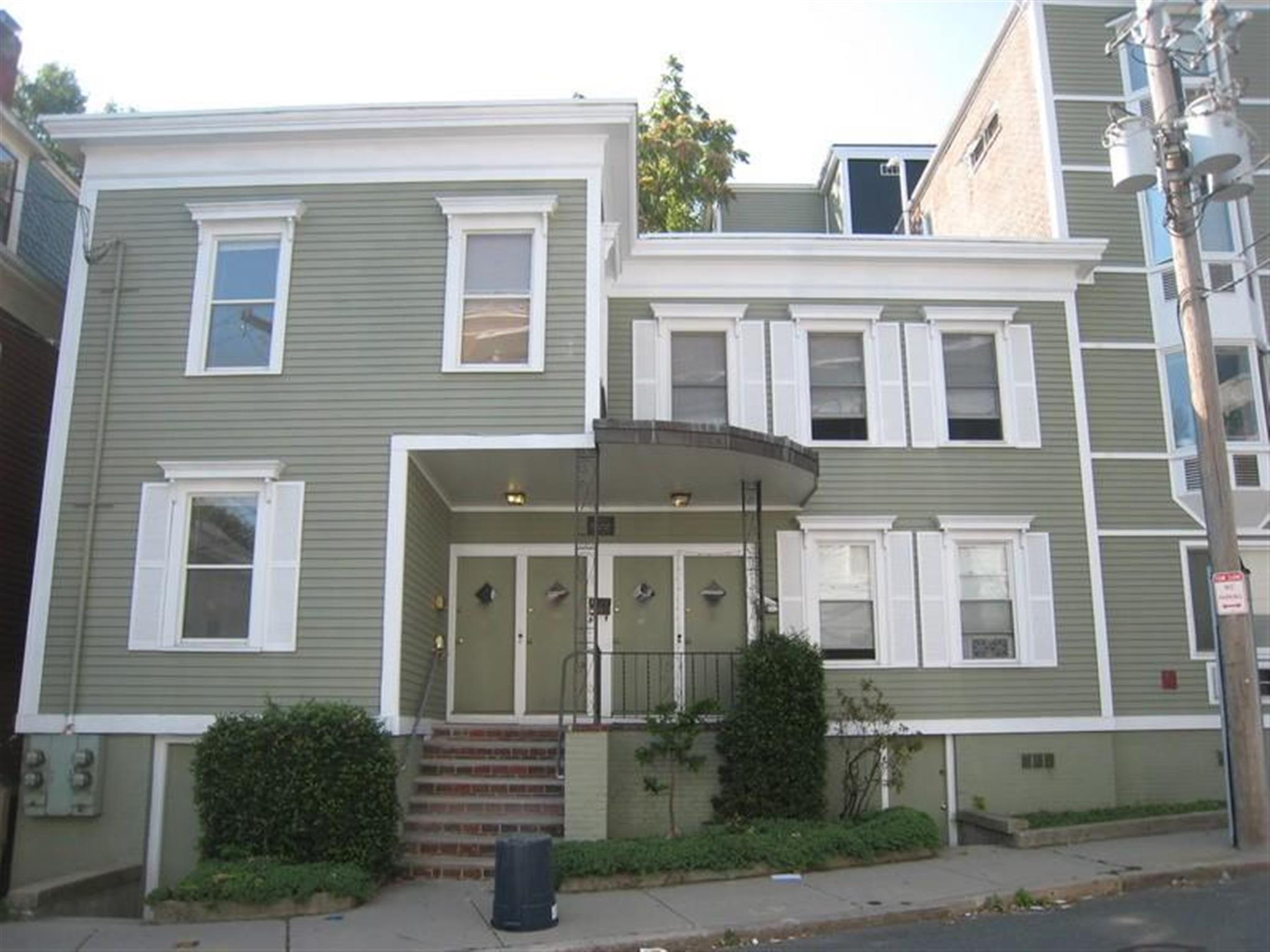 9 Banks St, Harvard Square