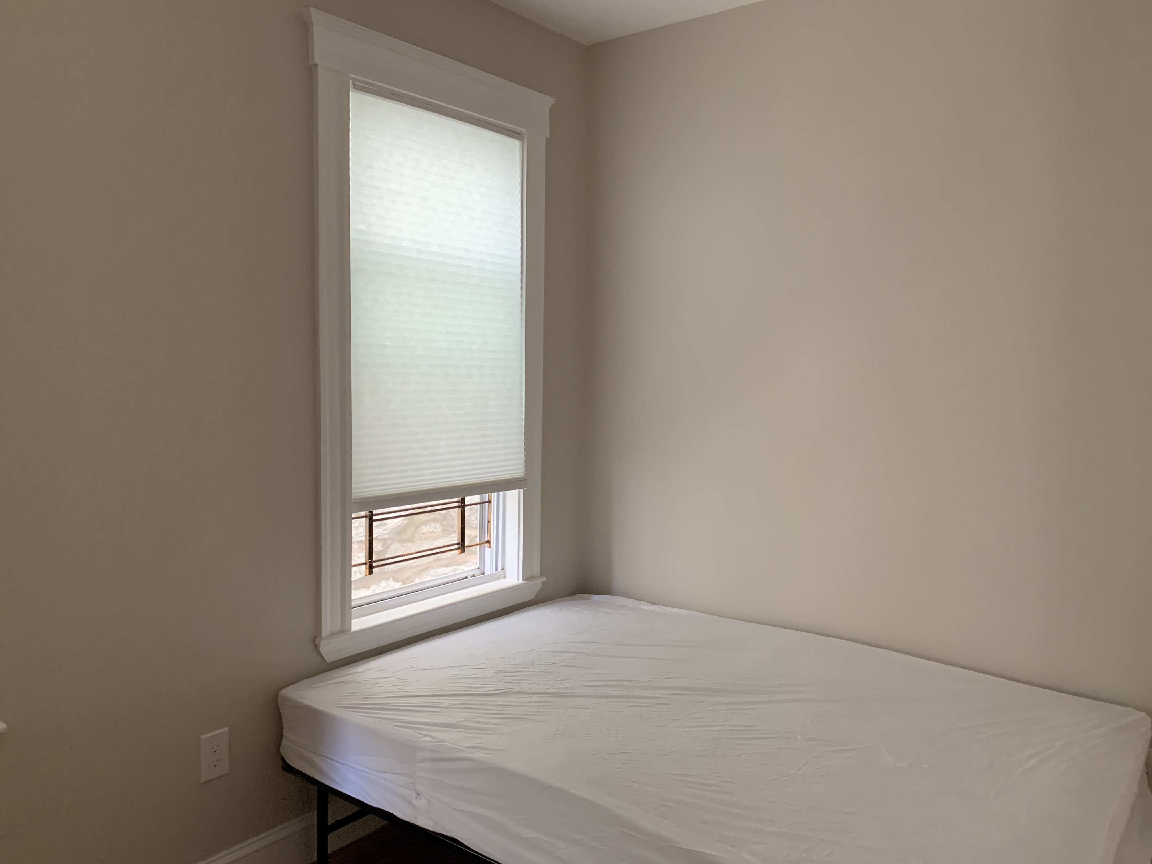 1146 Hillside St, Mission Hill