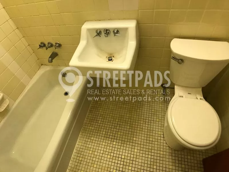 60 Brighton Ave, Allston