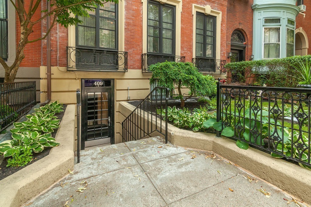 409 Beacon St, Back Bay