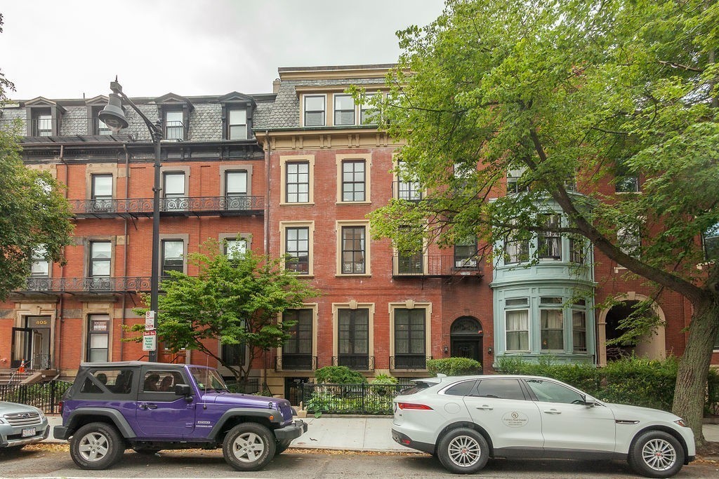 409 Beacon St, Back Bay