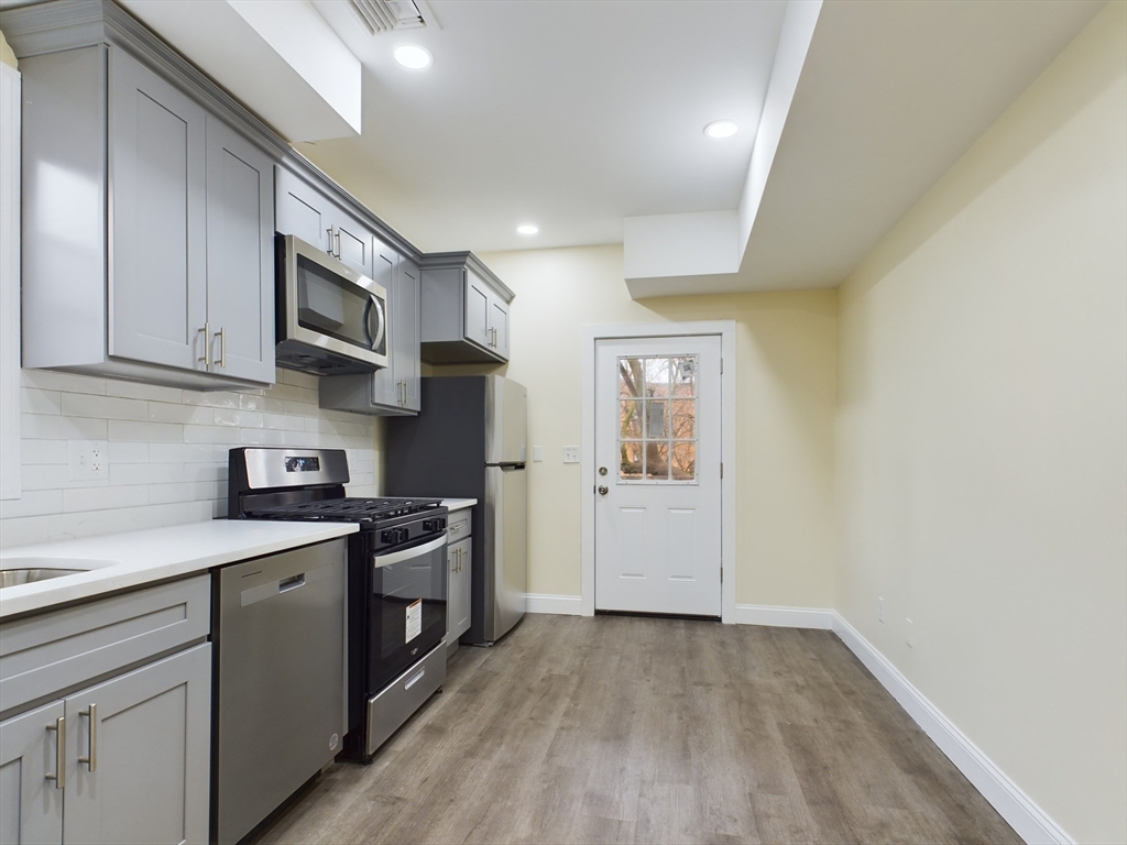 41 Calumet St, Mission Hill