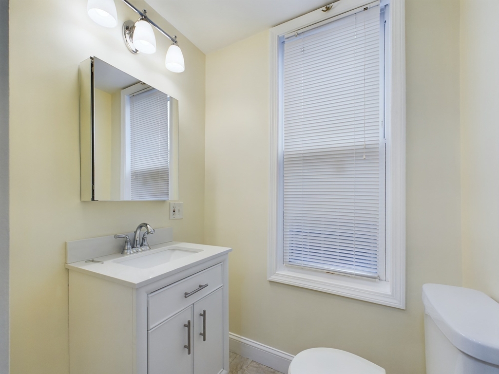 41 Calumet St, Mission Hill