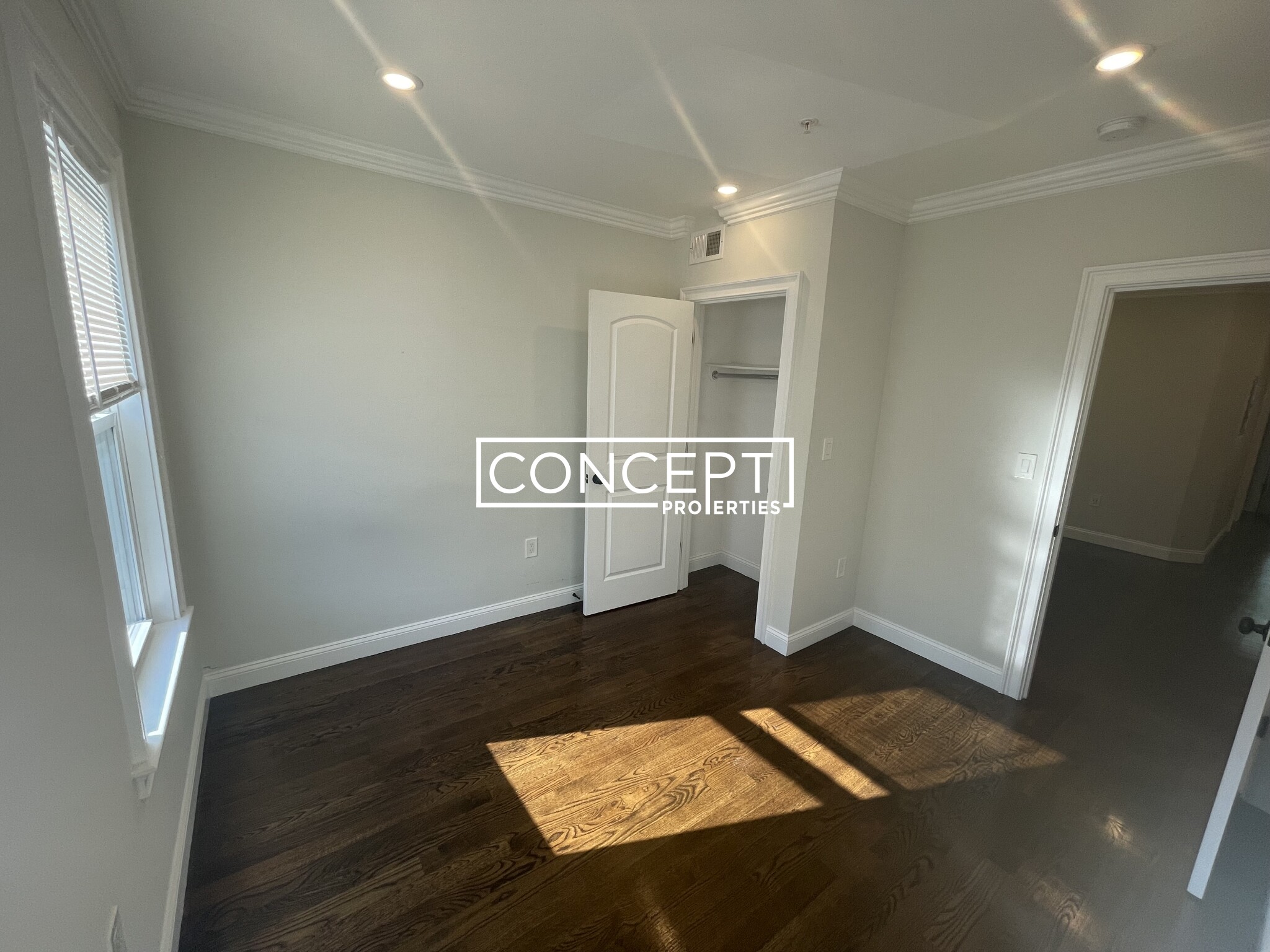 41 Walnut Park, Roxbury