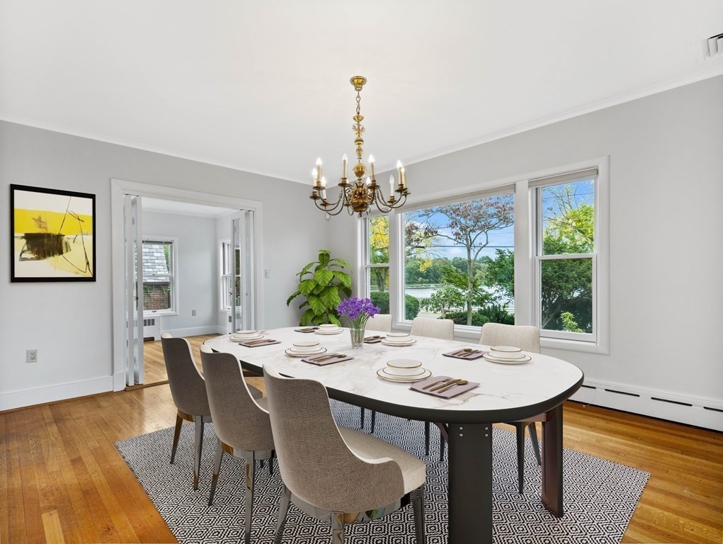 82 Beacon St, Chestnut Hill