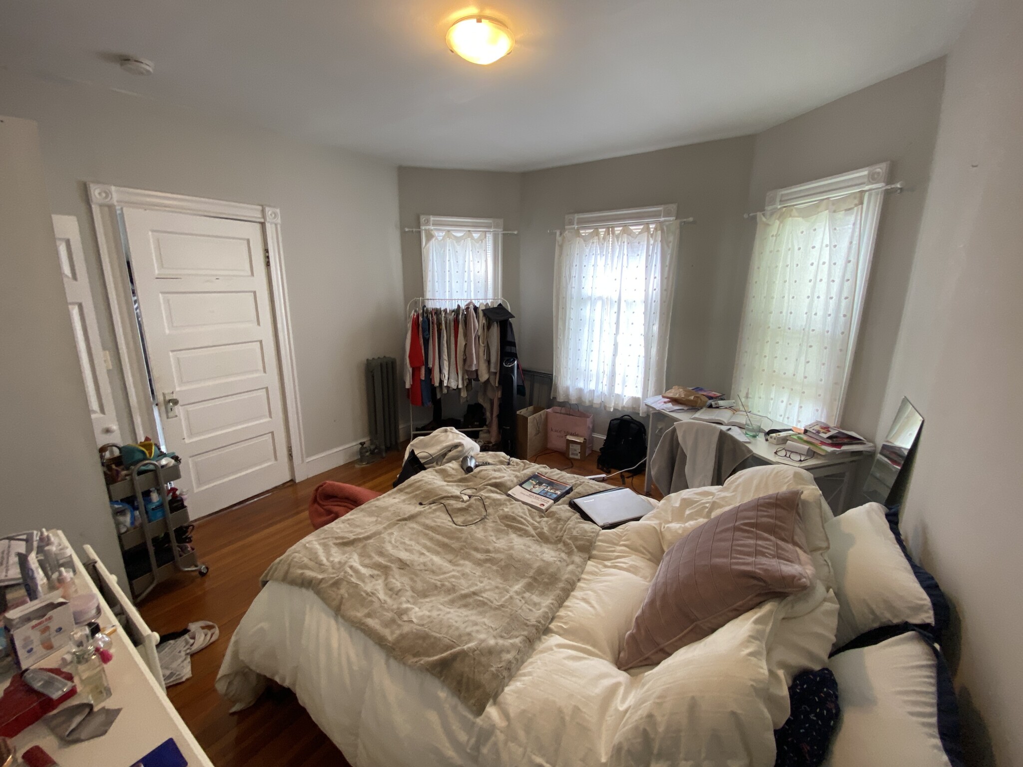 41 Belknap St, West Somerville