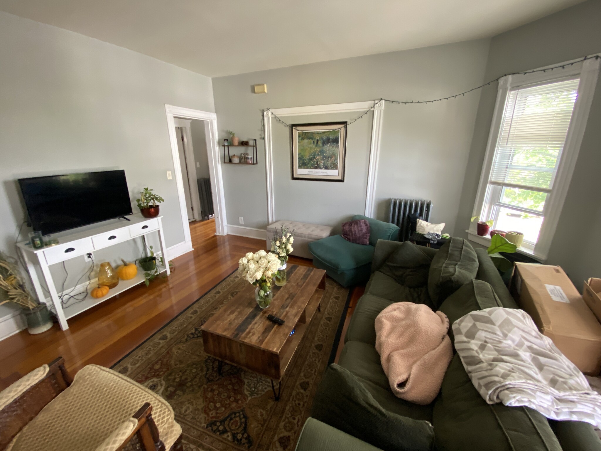 41 Belknap St, West Somerville