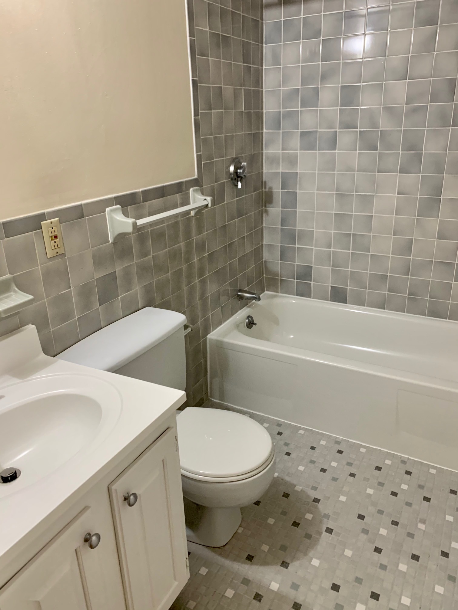 414 Massachusetts Ave, South End