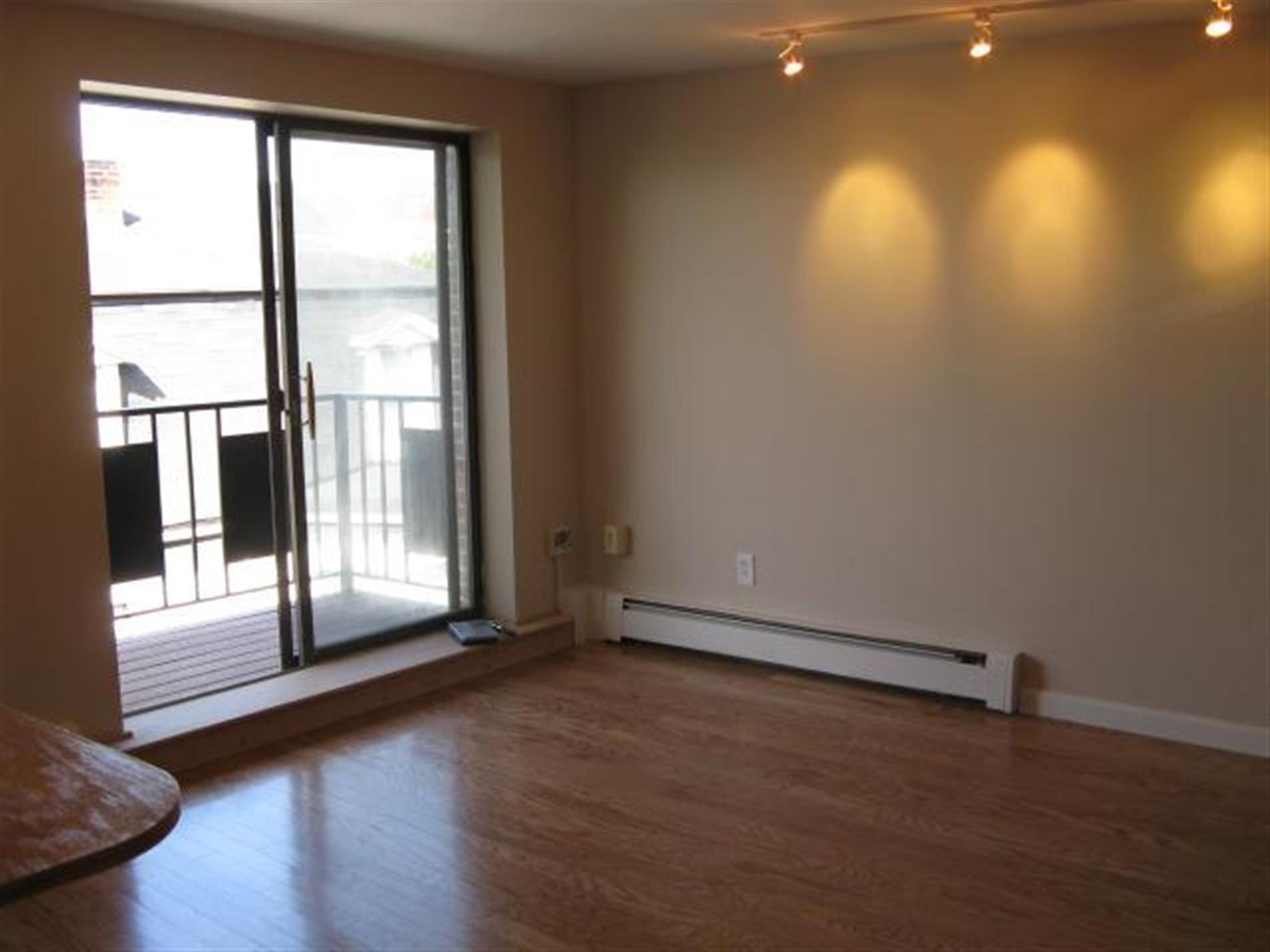 80 Highland Ave, Prospect Hill