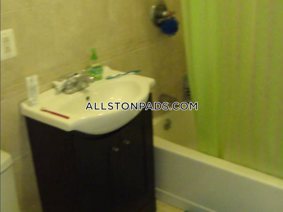 235.5 Harvard Ave, Allston