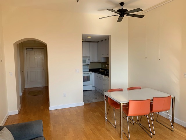 416 Marlborough St, Back Bay