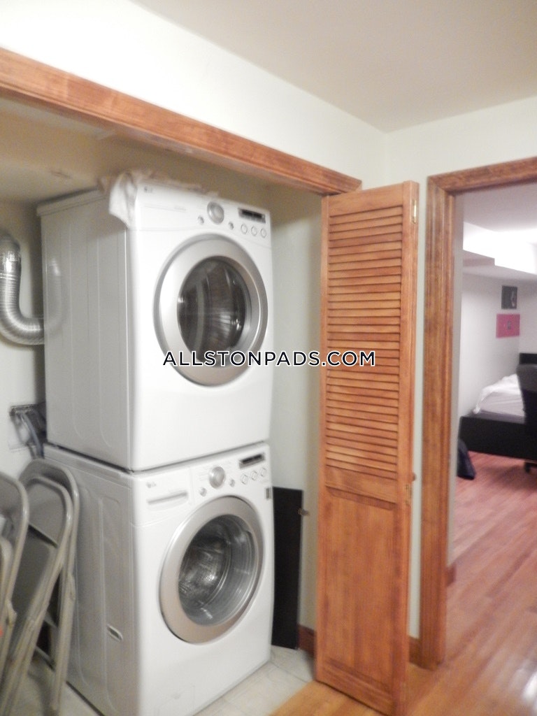 102 Allston St, Allston