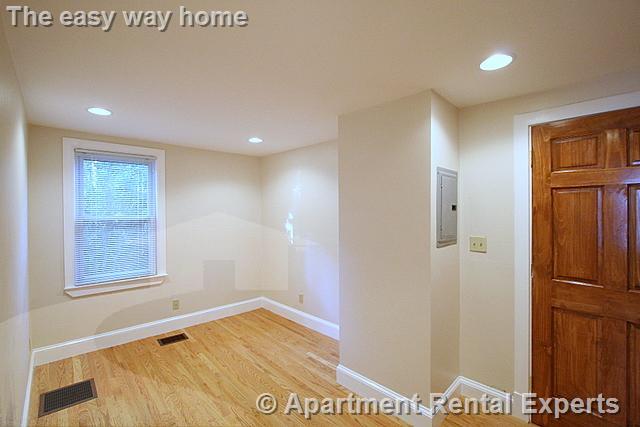 429 Franklin St, Central Square