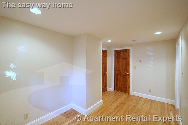 429 Franklin St, Central Square