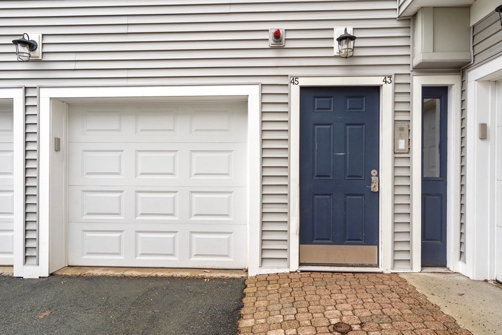 43 N Mead St, Charlestown